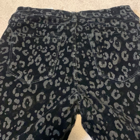 Banana Republic High Rise Animal Print Velvet Black Pants Women size 30 - Picture 12 of 17